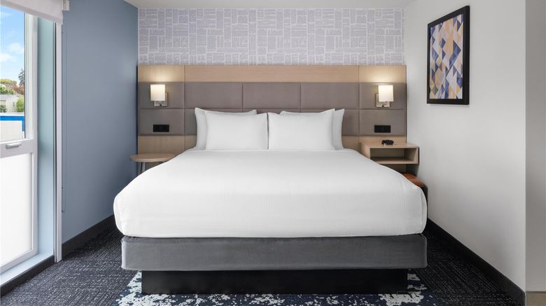 <b>Aiden by Best Western at Berkeley Room</b>. Images powered by <a href="https://iceportal.shijigroup.com/" title="IcePortal" target="_blank">IcePortal</a>.