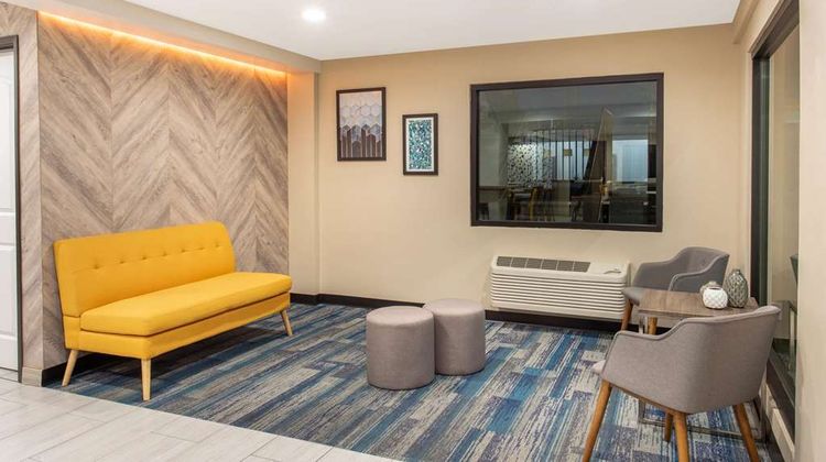 Days Inn by Wyndham Merced/Yosemite Area Lobby