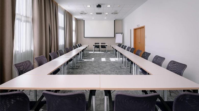 <b>Comfort Hotel Olomouc Center Meeting</b>. Images powered by <a href="https://iceportal.shijigroup.com/" title="IcePortal" target="_blank">IcePortal</a>.