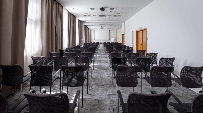 <b>Comfort Hotel Olomouc Center Meeting</b>. Images powered by <a href="https://iceportal.shijigroup.com/" title="IcePortal" target="_blank">IcePortal</a>.