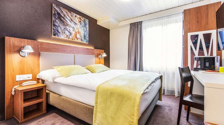 <b>Campanile Martigny Room</b>. Images powered by <a href="https://iceportal.shijigroup.com/" title="IcePortal" target="_blank">IcePortal</a>.