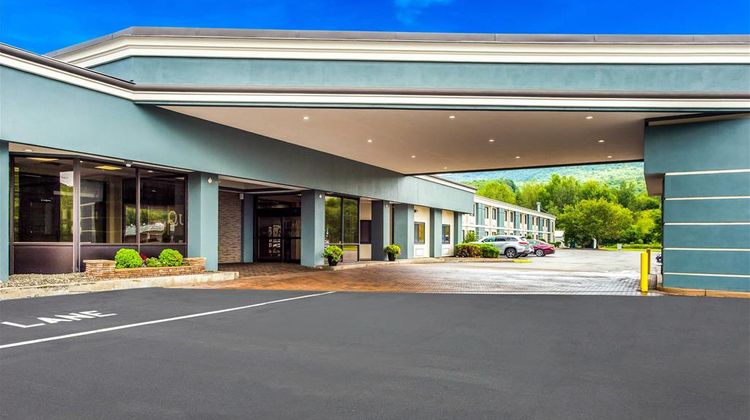 Quality Inn Oneonta-Cooperstown Area Exterior