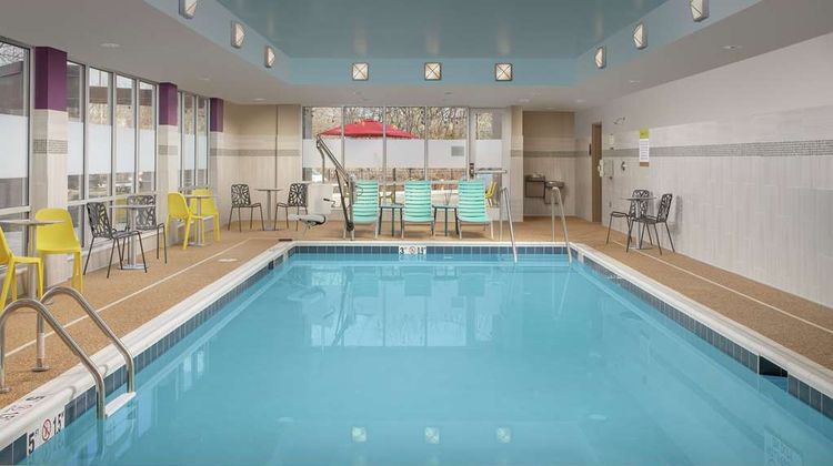 Home2 Suites by Hilton Edison Pool