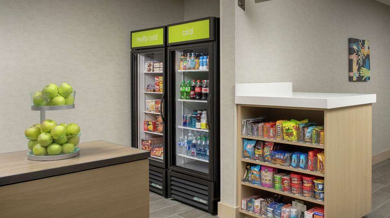 <b>Home2 Suites by Hilton Edison Restaurant</b>. Images powered by <a href="https://iceportal.shijigroup.com/" title="IcePortal" target="_blank">IcePortal</a>.