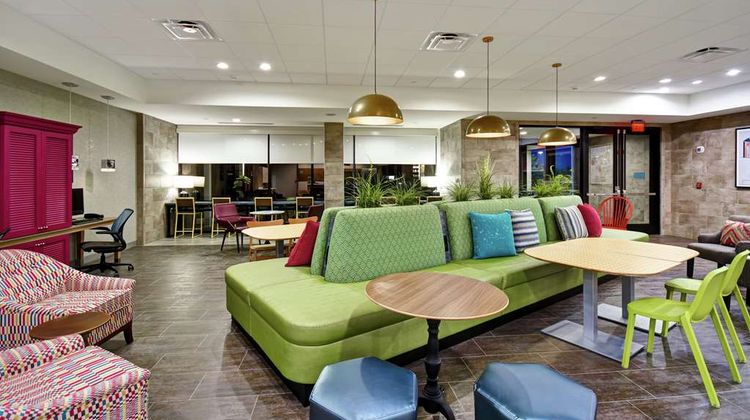 Home2 Suites by Hilton Frankfort Lobby