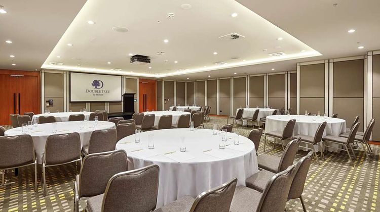 DoubleTree by Hilton Perth Northbridge Meeting
