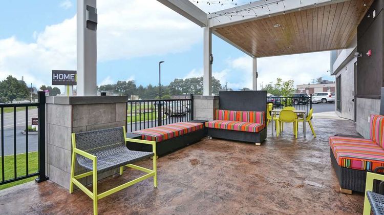 Home2 Suites by Hilton Portland Airport Exterior