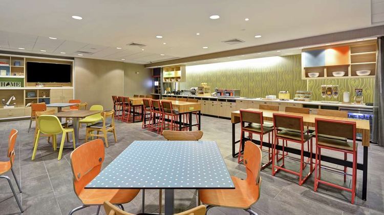 Home2 Suites by Hilton Portland Airport Restaurant