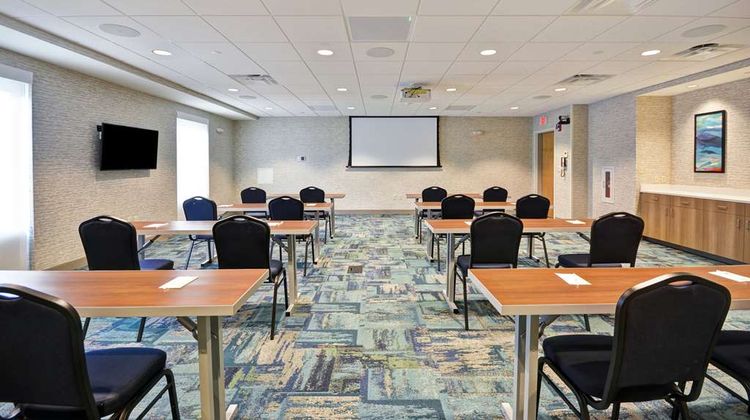Home2 Suites by Hilton Portland Airport Meeting