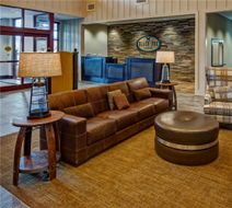 Black Fox Lodge Pigeon Forge, Tapestry Lobby