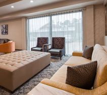 BW Premier Exec Residency Grand Texas Lobby