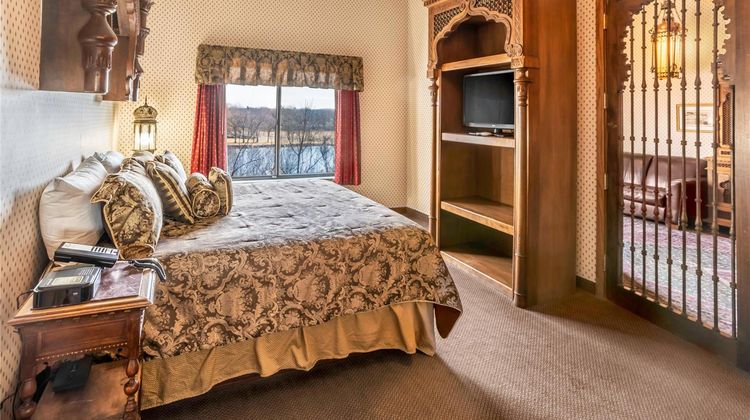 Riverview Inn & Suites, an Ascend Hotel Suite