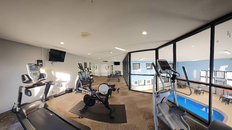 <b>Riverview Inn & Suites, an Ascend Hotel Health</b>. Images powered by <a href="https://iceportal.shijigroup.com/" title="IcePortal" target="_blank">IcePortal</a>.