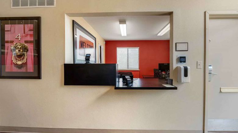 <b>Extended Stay America Stes Dayton South Lobby</b>. Images powered by <a href="https://iceportal.shijigroup.com/" title="IcePortal" target="_blank">IcePortal</a>.