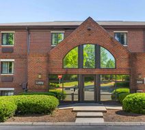 Suburban Studios Cary RDU Airport Exterior