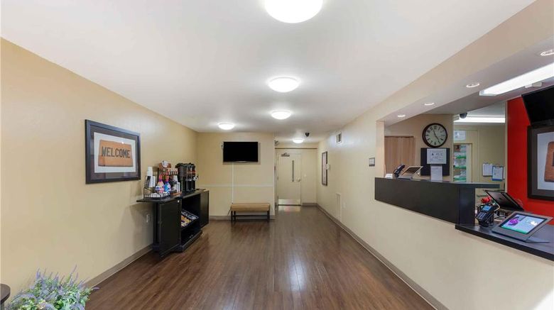 <b>Extended Stay America Stes N Raleigh Wkt Lobby</b>. Images powered by <a href="https://iceportal.shijigroup.com/" title="IcePortal" target="_blank">IcePortal</a>.