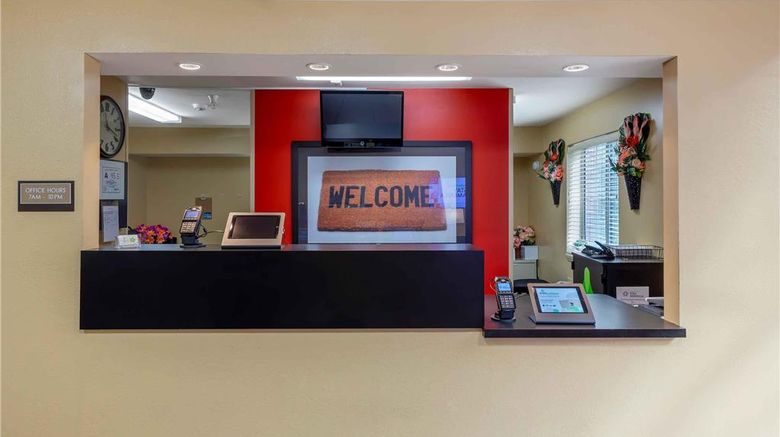 <b>Extended Stay America Stes N Raleigh Wkt Lobby</b>. Images powered by <a href="https://iceportal.shijigroup.com/" title="IcePortal" target="_blank">IcePortal</a>.