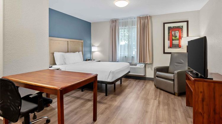Extended Stay America Stes Fort Wayne N Room