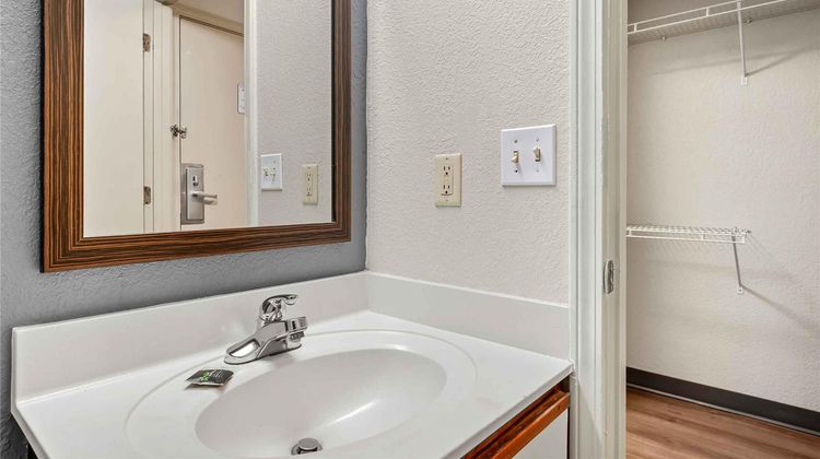 Extended Stay America Stes Fort Wayne N Room
