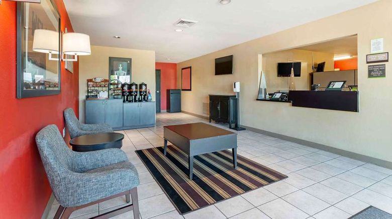 <b>Extended Stay America Stes St Louis Eart Lobby</b>. Images powered by <a href="https://iceportal.shijigroup.com/" title="IcePortal" target="_blank">IcePortal</a>.