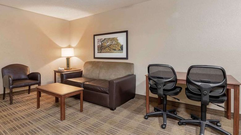 <b>Extended Stay America Stes Toledo Maumee Room</b>. Images powered by <a href="https://iceportal.shijigroup.com/" title="IcePortal" target="_blank">IcePortal</a>.