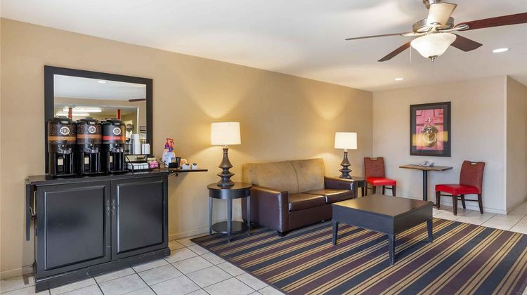 Extended Stay America Stes Cleveland Gre Lobby