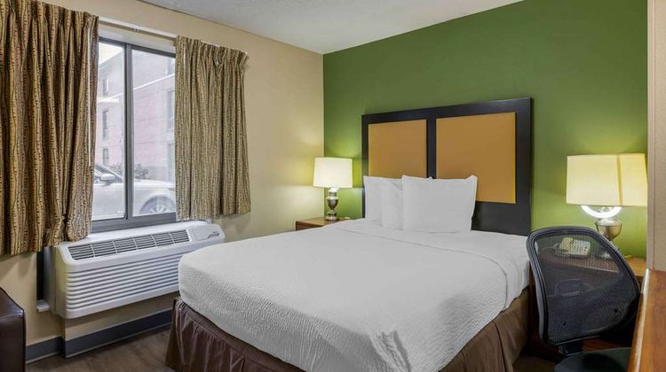 Extended Stay America Suites Omaha West Room