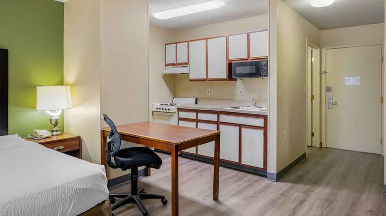 <b>Extended Stay America Suites Omaha West Room</b>. Images powered by <a href="https://iceportal.shijigroup.com/" title="IcePortal" target="_blank">IcePortal</a>.