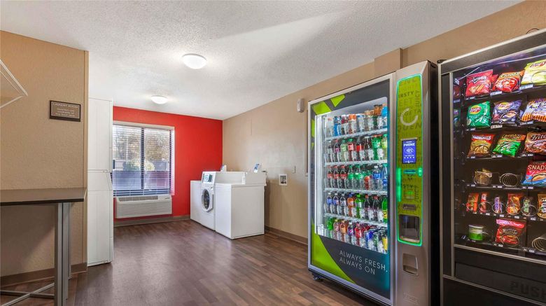 <b>Extended Stay America Suites Rockford Other</b>. Images powered by <a href="https://iceportal.shijigroup.com/" title="IcePortal" target="_blank">IcePortal</a>.