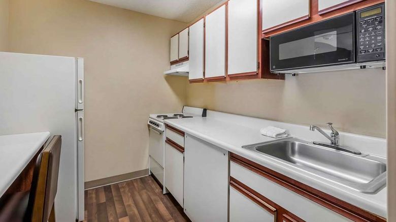 <b>Extended Stay America Stes W Des Moines Room</b>. Images powered by <a href="https://iceportal.shijigroup.com/" title="IcePortal" target="_blank">IcePortal</a>.