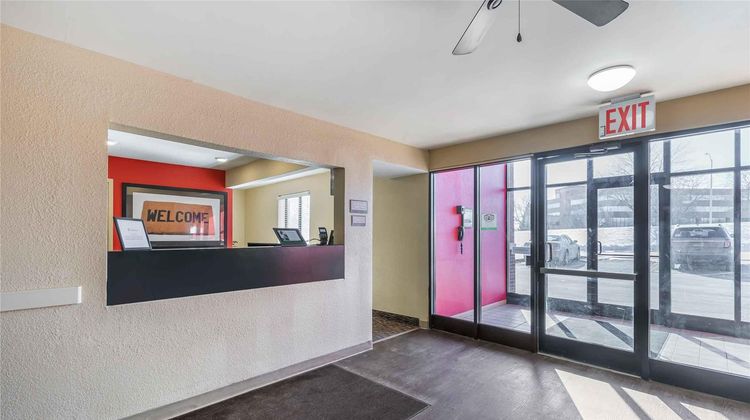 Extended Stay America Stes W Des Moines Lobby