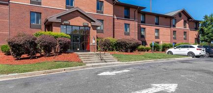 Suburban Studios Macon North Exterior