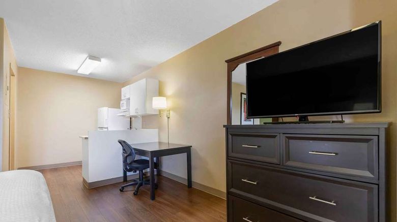 <b>Extended Stay America Stes Ft Jackson Room</b>. Images powered by <a href="https://iceportal.shijigroup.com/" title="IcePortal" target="_blank">IcePortal</a>.