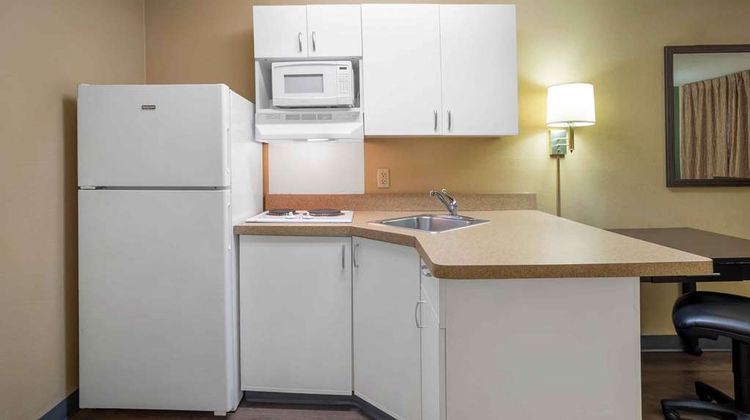 Extended Stay America Suites Mobile Room