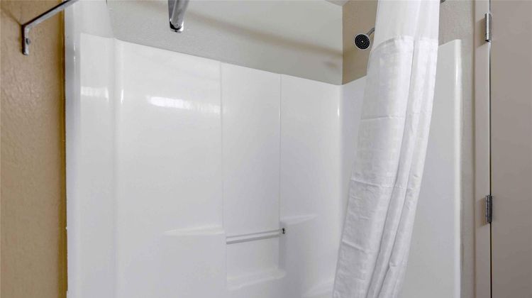Extended Stay America Stes Rdu Airport Room
