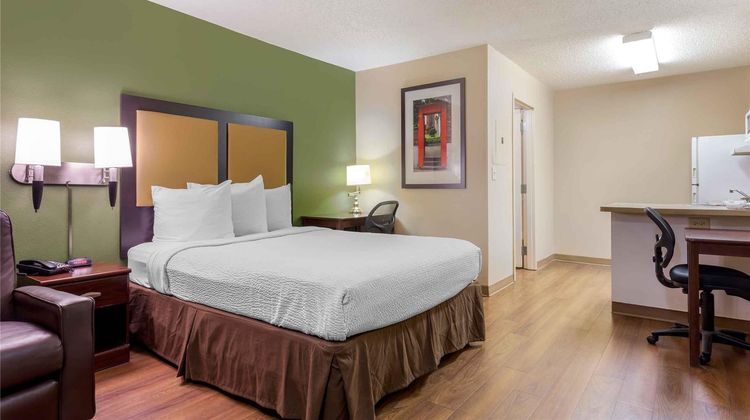 Extended Stay America Stes Rdu Airport Room