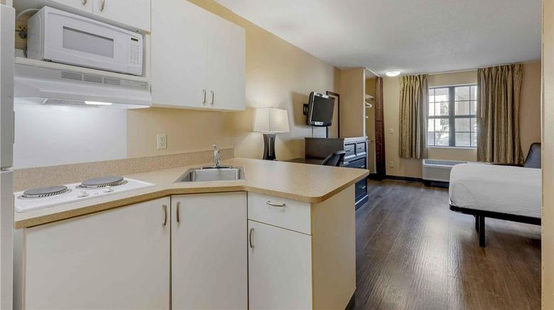 <b>Extended Stay America Stes St Louis St P Room</b>. Images powered by <a href="https://iceportal.shijigroup.com/" title="IcePortal" target="_blank">IcePortal</a>.