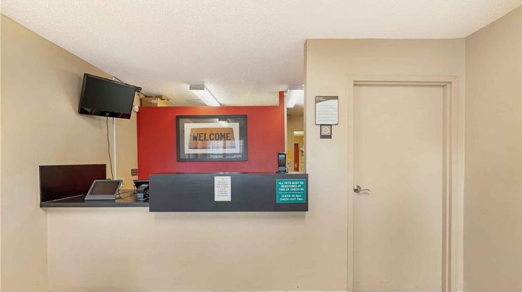 Extended Stay America Stes Chesapeake Cr Lobby