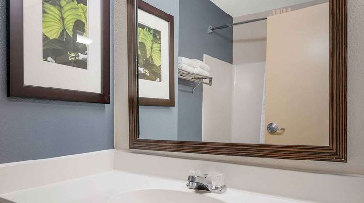 Extended Stay America Stes Fort Wayne S Room