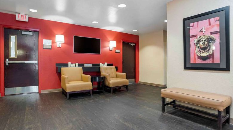 <b>Extended Stay America Suites Pensacola Lobby</b>. Images powered by <a href="https://iceportal.shijigroup.com/" title="IcePortal" target="_blank">IcePortal</a>.
