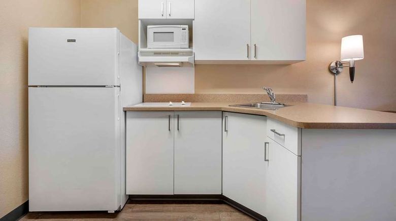 <b>Extended Stay America Stes Roseville Room</b>. Images powered by <a href="https://iceportal.shijigroup.com/" title="IcePortal" target="_blank">IcePortal</a>.