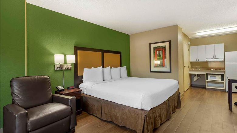<b>Extended Stay America Stes Bna Airport Room</b>. Images powered by <a href="https://iceportal.shijigroup.com/" title="IcePortal" target="_blank">IcePortal</a>.