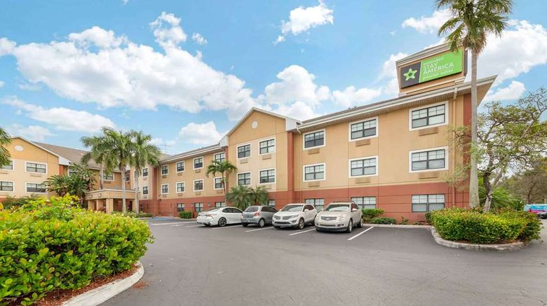 Extended Stay America Stes Deerfield Bea Exterior. Images powered by <a href="https://iceportal.shijigroup.com" target="_blank" rel="noopener">Ice Portal</a>.