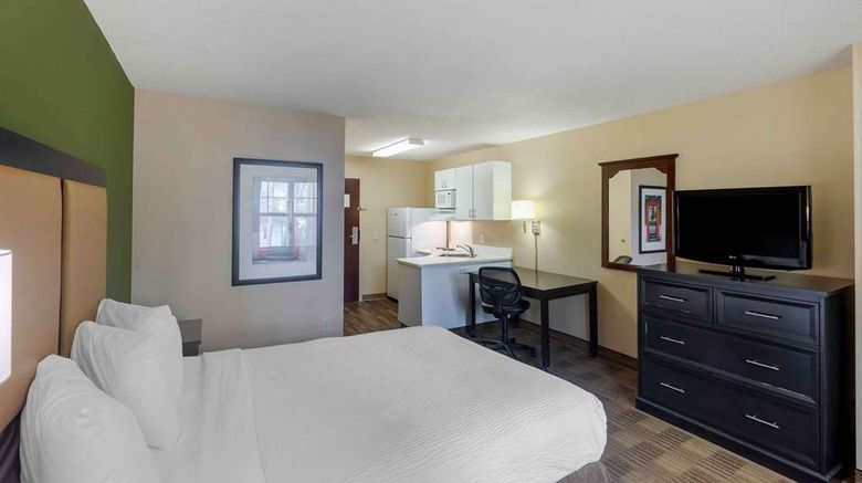 <b>Extended Stay America Stes Clairmont Room</b>. Images powered by <a href="https://iceportal.shijigroup.com/" title="IcePortal" target="_blank">IcePortal</a>.
