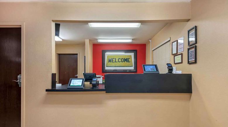<b>Extended Stay America Stes Gainesville Lobby</b>. Images powered by <a href="https://iceportal.shijigroup.com/" title="IcePortal" target="_blank">IcePortal</a>.