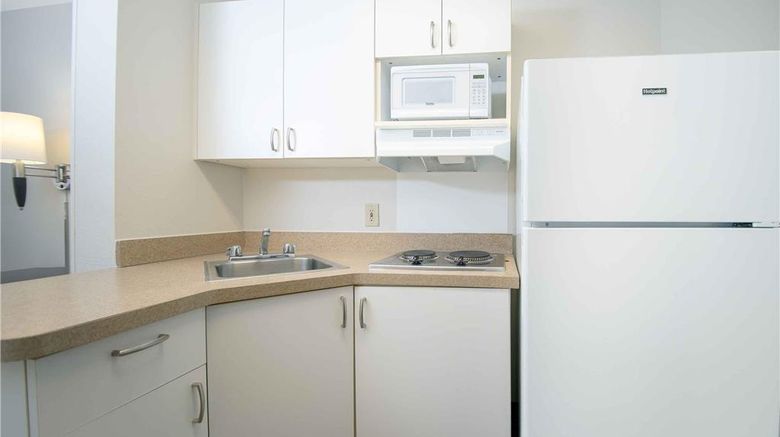 <b>Extended Stay America Stes Phoenix Peori Room</b>. Images powered by <a href="https://iceportal.shijigroup.com/" title="IcePortal" target="_blank">IcePortal</a>.