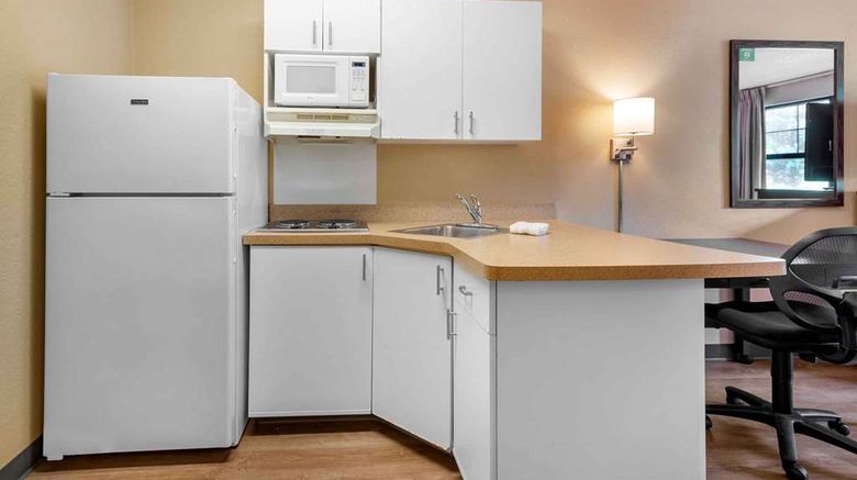 <b>Extended Stay America Suites Cherry Hill Room</b>. Images powered by <a href="https://iceportal.shijigroup.com/" title="IcePortal" target="_blank">IcePortal</a>.