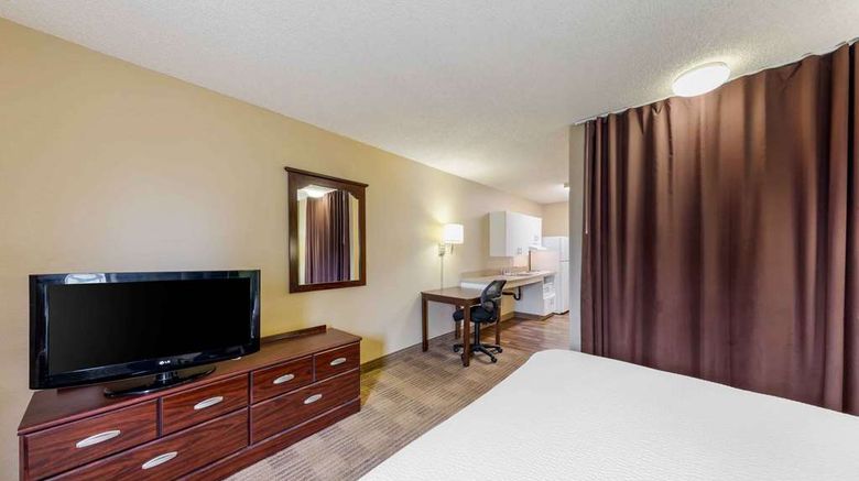 <b>Extended Stay America Stes Orange C Hunt Room</b>. Images powered by <a href="https://iceportal.shijigroup.com/" title="IcePortal" target="_blank">IcePortal</a>.