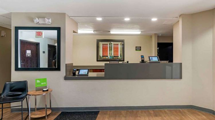 Extended Stay America Stes Overland Pk Q Lobby