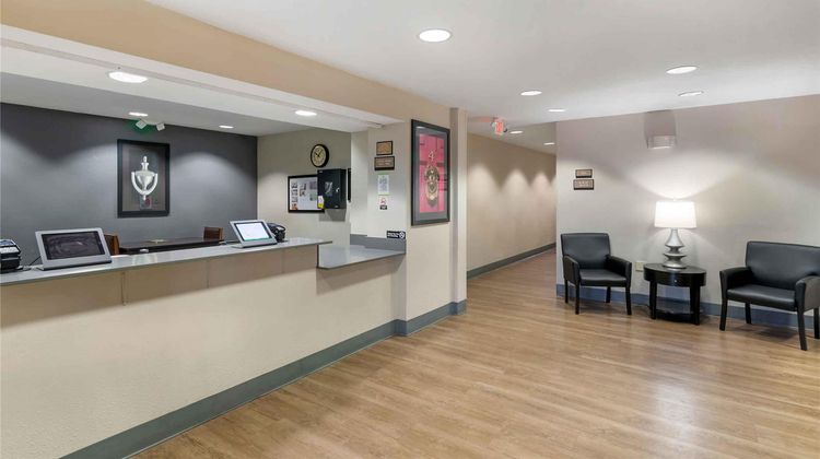 Extended Stay America Stes Mci Airport Lobby